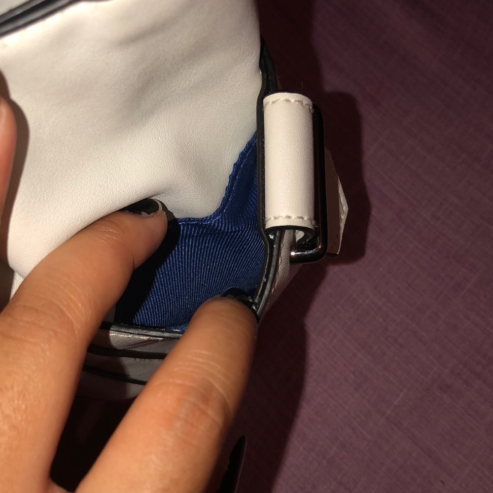 White Reed purse - Picture 4 of 7